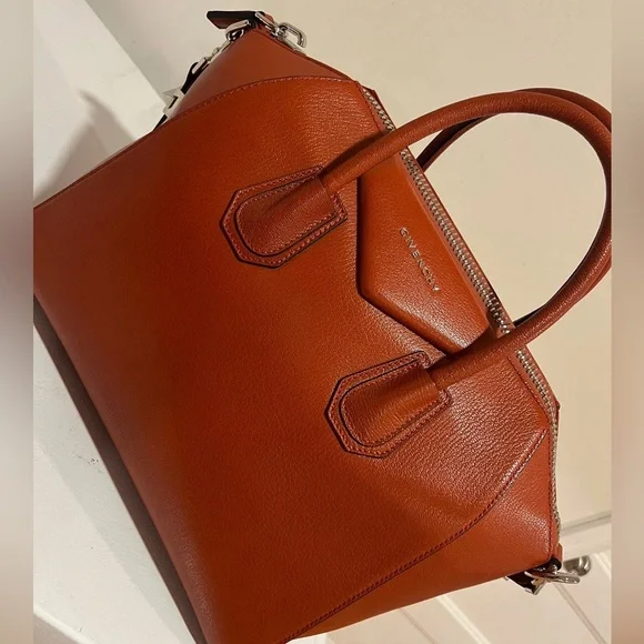 Givenchy bag - Picture 3 of 5